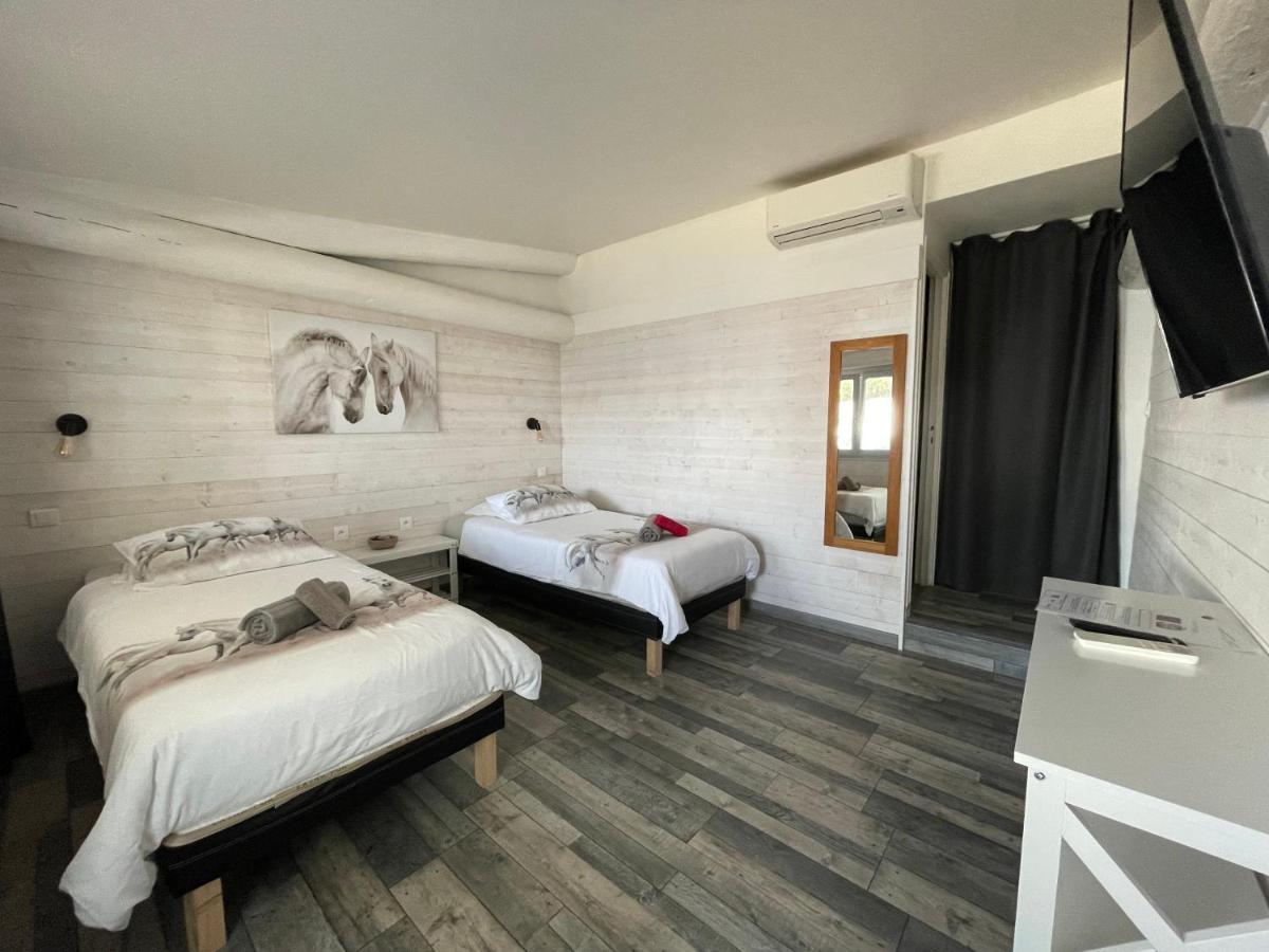 Hotel Mas Des Lys Saintes-Maries-de-la-Mer Buitenkant foto