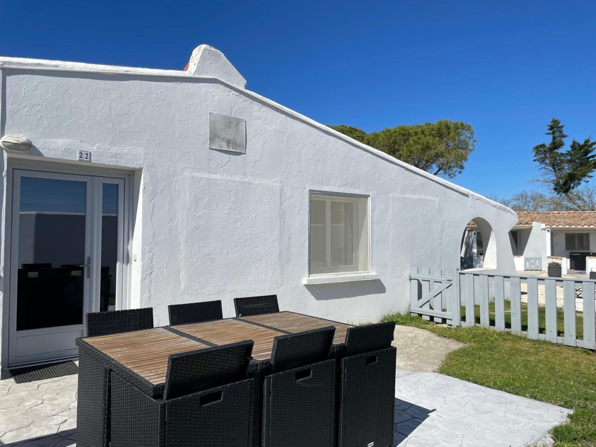 Hotel Mas Des Lys Saintes-Maries-de-la-Mer Buitenkant foto