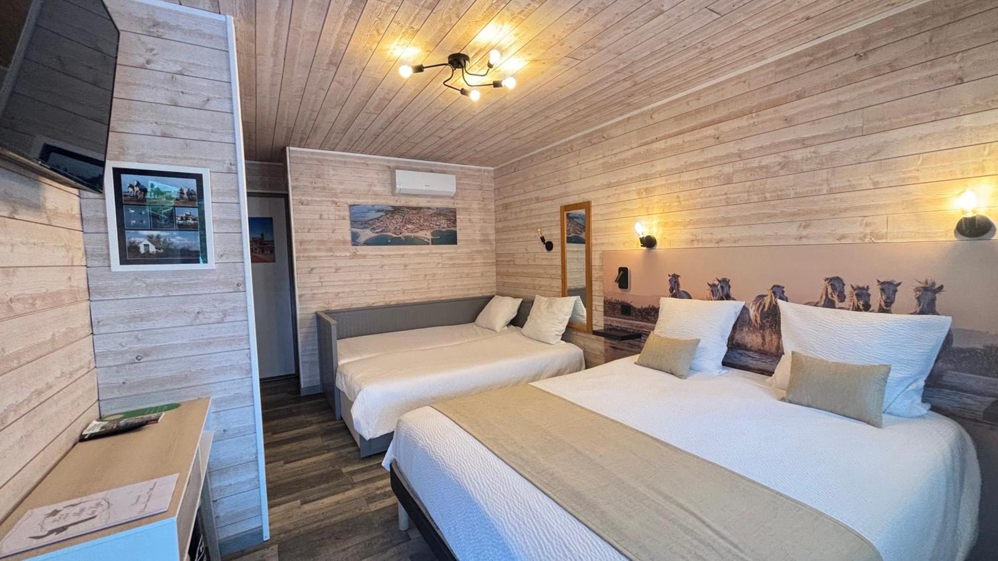 Hotel Mas Des Lys Saintes-Maries-de-la-Mer Buitenkant foto