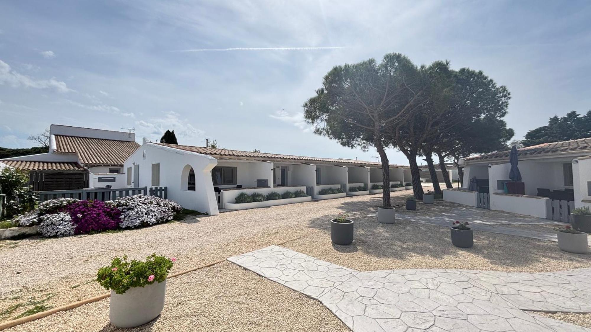Hotel Mas Des Lys Saintes-Maries-de-la-Mer Buitenkant foto