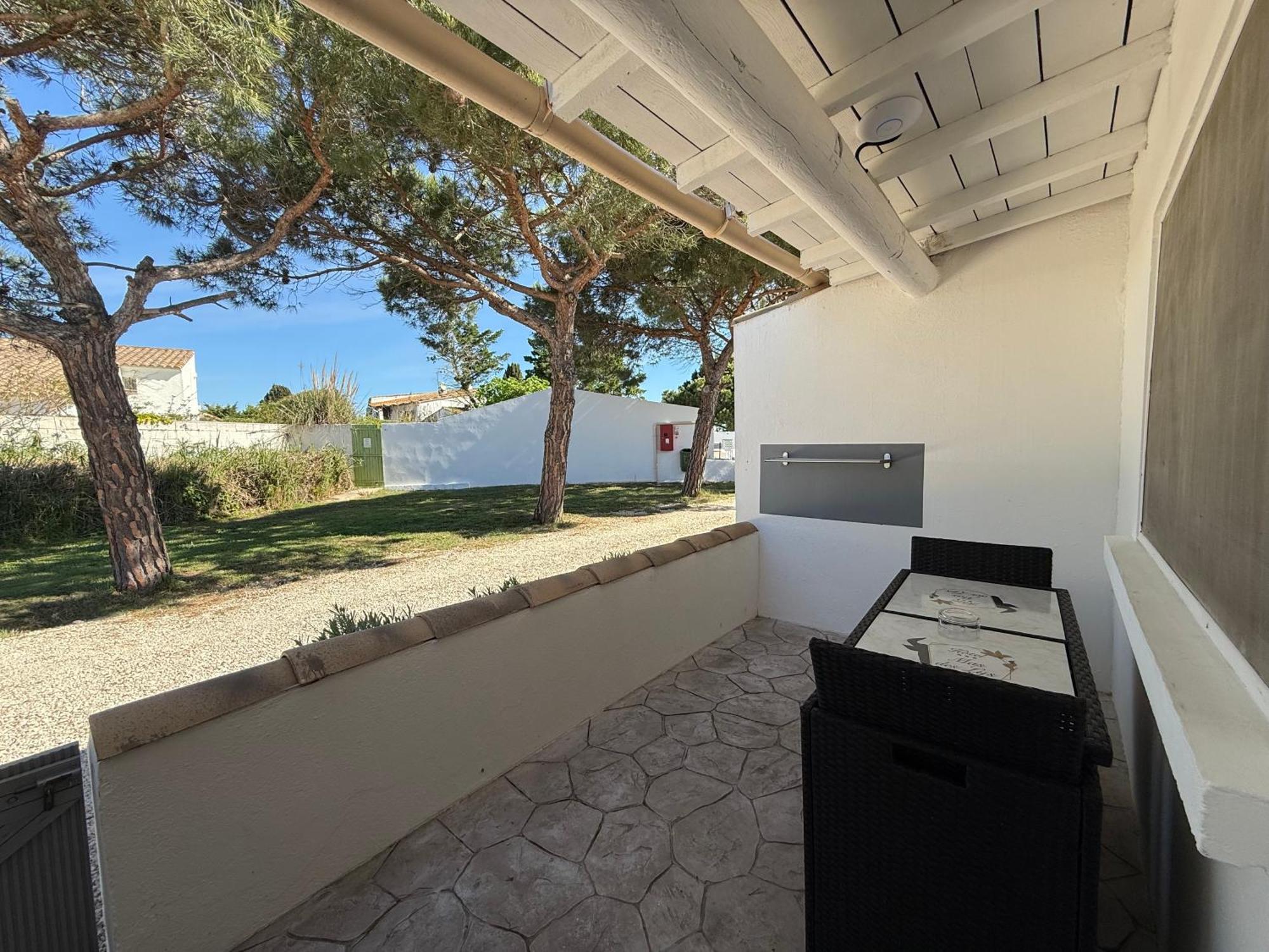Hotel Mas Des Lys Saintes-Maries-de-la-Mer Buitenkant foto